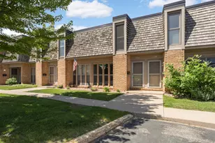 6425 Barrie Rd, Edina, MN 55435 - Photo 2