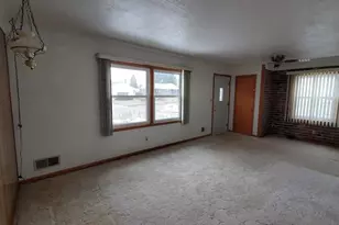 2156 Bush Ave E, Saint Paul, MN 55119 - Photo 6