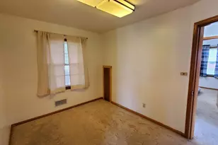 2156 Bush Ave E, Saint Paul, MN 55119 - Photo 16