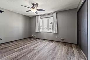 138 Ruth St N, Saint Paul, MN 55119 - Photo 12