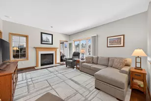 367 Allen Ave, Little Canada, MN 55117 - Photo 2