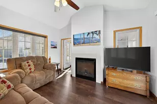 367 Allen Ave, Little Canada, MN 55117 - Photo 10