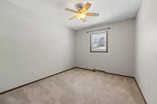 951 Swift Street S, Shakopee, MN 55379 - Photo 32