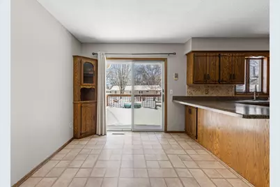 951 Swift Street S, Shakopee, MN 55379 - Photo 8