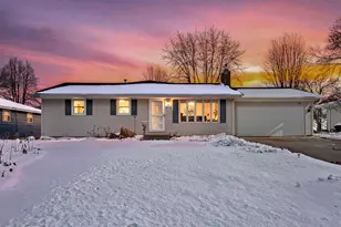 951 Swift Street S, Shakopee, MN 55379 - Photo 1