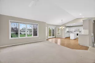 1603 16th Ave SW, Austin, MN 55912 - Photo 6