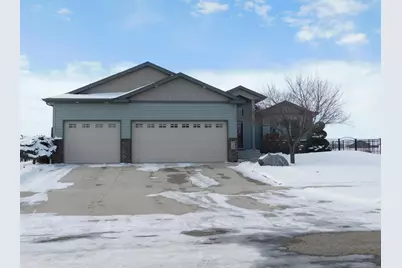729 48th Avenue W, West Fargo, ND 58078 - Photo 1