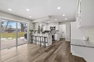 2680 Holly Ln N, Plymouth, MN 55447 - Photo 6