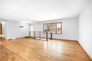 8309 Harrison Rd, Bloomington, MN 55437 - Photo 8