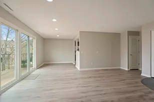 1911 Greenfield Ln SW, Rochester, MN 55902 - Photo 10