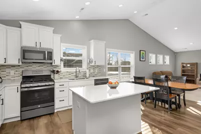 7010 Guilford Lane, Rockford, MN 55373 - Photo 4