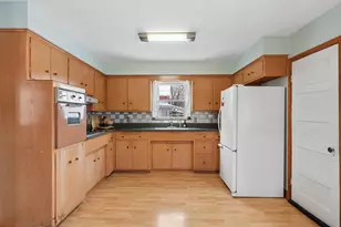 687 Tuscarora Ave, Saint Paul, MN 55102 - Photo 14