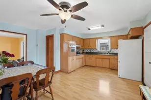 687 Tuscarora Ave, Saint Paul, MN 55102 - Photo 12