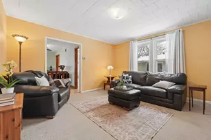 687 Tuscarora Ave, Saint Paul, MN 55102 - Photo 6