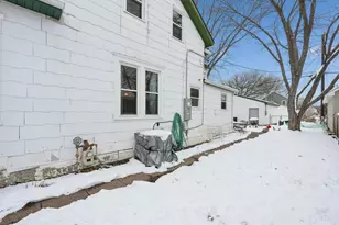 687 Tuscarora Ave, Saint Paul, MN 55102 - Photo 24