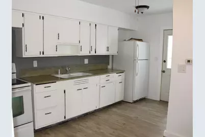 118 4th Street SW, Staples, MN 56479 - Photo 2