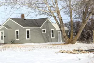 118 4th St SW, Staples, MN 56479 - Photo 12