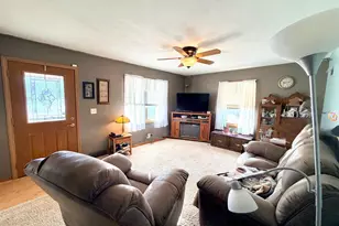 1015 Fredrick Ave, Worthington, MN 56187 - Photo 6