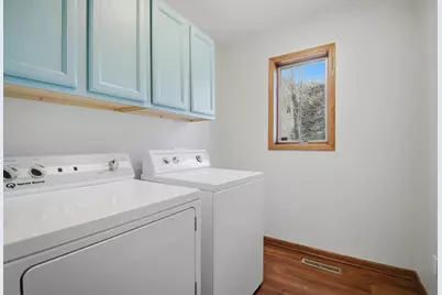 2504 4th Avenue NW, Austin, MN 55912 - Photo 20