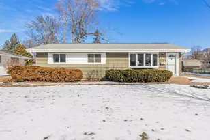 841 Pandora Dr NE, Fridley, MN 55432 - Photo 16