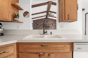 841 Pandora Dr NE, Fridley, MN 55432 - Photo 8