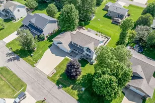 1405 17th Dr SW, Austin, MN 55912 - Photo 4