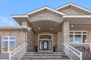 102 Century Trl, Lino Lakes, MN 55014 - Photo 4