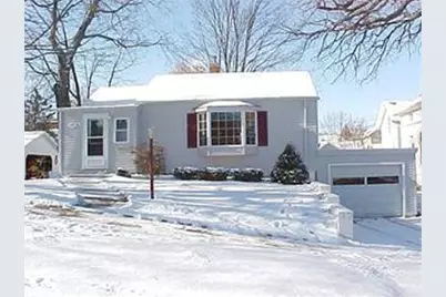 118 2nd Avenue NW, Faribault, MN 55021 - Photo 1