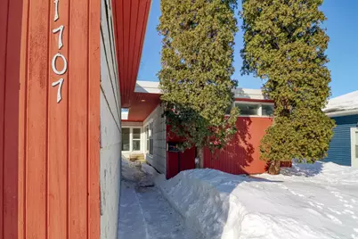 1707 6th Street S, Moorhead, MN 56560 - Photo 2