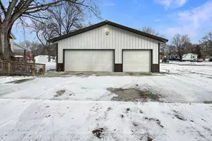 135 N Petrick St, Appleton, MN 56208 - Photo 2