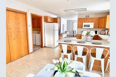 303 Main Avenue S, Roseau, MN 56751 - Photo 8