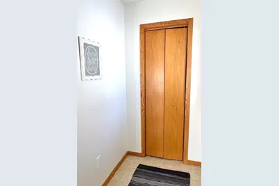 303 Main Avenue S, Roseau, MN 56751 - Photo 22