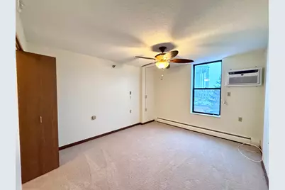 7600 Golden Valley Road #502, Golden Valley, MN 55427 - Photo 6