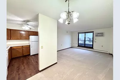 7600 Golden Valley Road #502, Golden Valley, MN 55427 - Photo 2