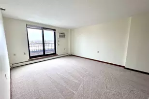 7600 Golden Valley Rd, Golden Valley, MN 55427 - Photo 14