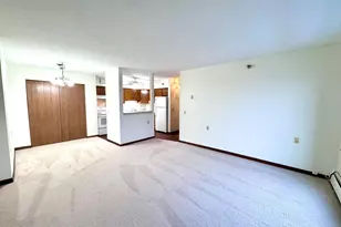 7600 Golden Valley Rd, Golden Valley, MN 55427 - Photo 12