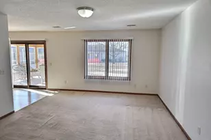 1624 Blue Jay Blvd, Fairmont, MN 56031 - Photo 2