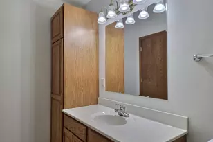 1624 Blue Jay Blvd, Fairmont, MN 56031 - Photo 10