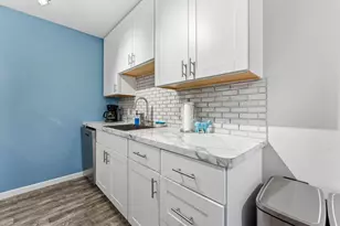 2610 Garfield Ave, Minneapolis, MN 55408 - Photo 6