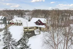 2584 N Saunders Lake Dr, Minnetrista, MN 55364 - Photo 12