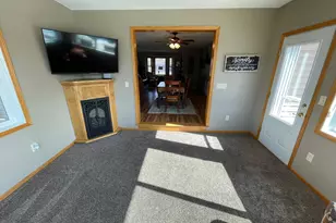 1458 Erickson Dr, Hastings, MN 55033 - Photo 16