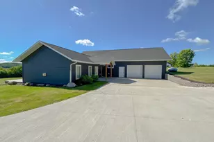 24718 W Elbow Rd, Pelican Rapids, MN 56572 - Photo 34