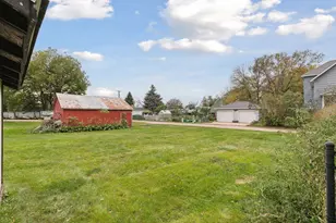 210 N Renville St, Winthrop, MN 55396 - Photo 42