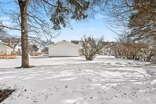 130 S Grove St, Belle Plaine, MN 56011 - Photo 26