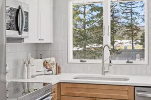 2575 Aladdin St, Roseville, MN 55113 - Photo 32