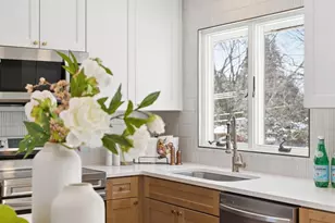 2575 Aladdin St, Roseville, MN 55113 - Photo 30