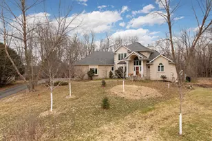 26335 Peach Cir, Excelsior, MN 55331 - Photo 2