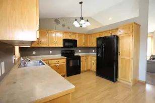 710 Isanti Parkway Northwest, Isanti, MN 55040 - Photo 4