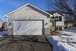 710 Isanti Parkway Northwest, Isanti, MN 55040 - Photo 2
