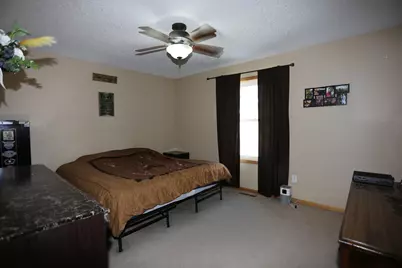 710 Isanti Parkway NW, Isanti, MN 55040 - Photo 8